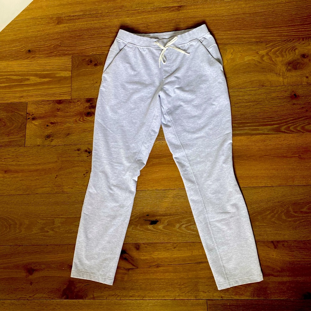 Men’s Lululemon City Sweat Classic pant size Large.